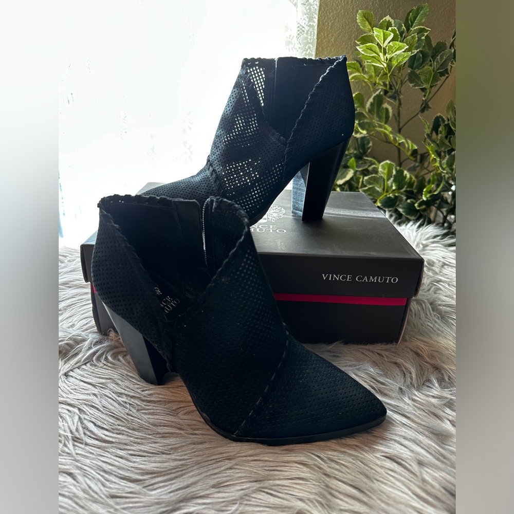Vince Camuto Black Lamorna Bootie